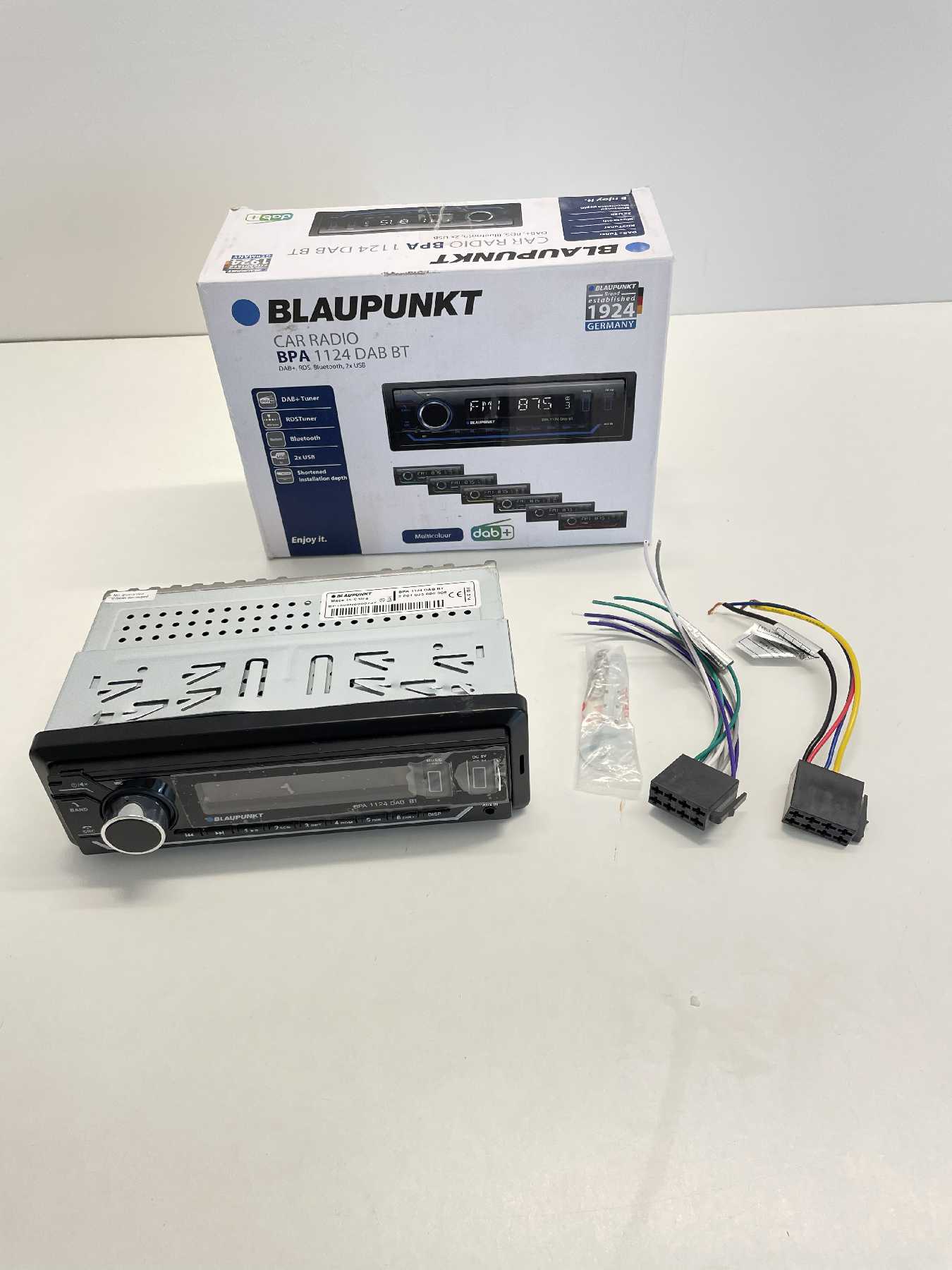 B278 Blaupunkt BPA 1124 DAB BT, radio samochodowe 1-DIN, DAB+, Bluetooth, zestaw głośnomówiący, 2 x USB, wejście AUX, Sub-Out, wielokolorowe, 200 W B278 Blaupunkt BPA 1124 DAB BT, radio samochodowe 1-DIN, DAB+, Bluetooth, zestaw głośnomówiący, 2 x USB, wejście AUX, Sub-Out, wielokolorowe, 200 W