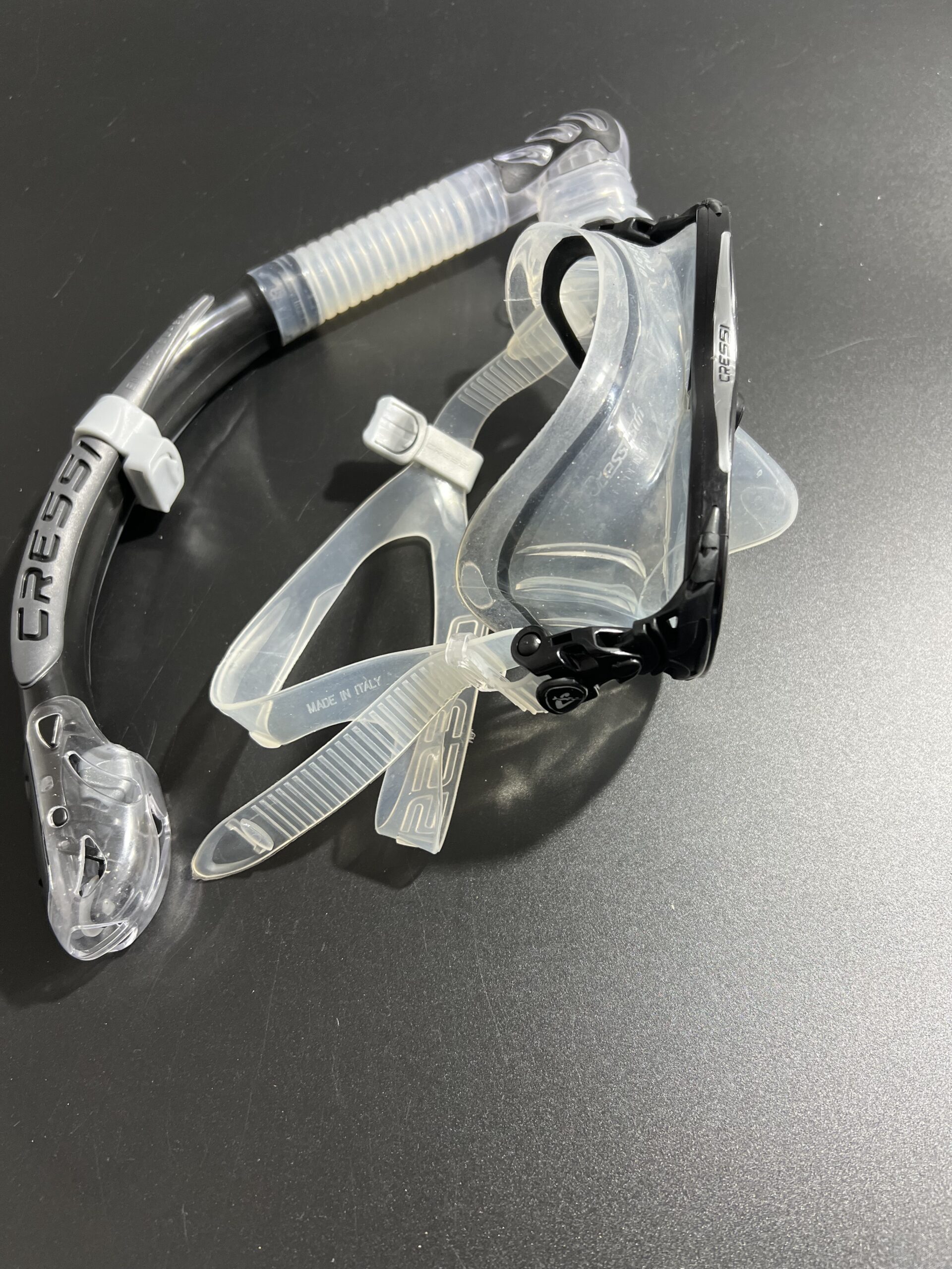 Cressi Big Eyes Evolution Mask & Alpha Ultra Dry Snorkel - Zestaw Combo do Nurkowania i Snorkelingu, Jeden rozmiar, Dorosły Unisex PATA62 Cressi Big Eyes Evolution Mask & Alpha Ultra Dry Snorkel - Zestaw Combo do Nurkowania i Snorkelingu, Jeden rozmiar, Dorosły Unisex PATA62